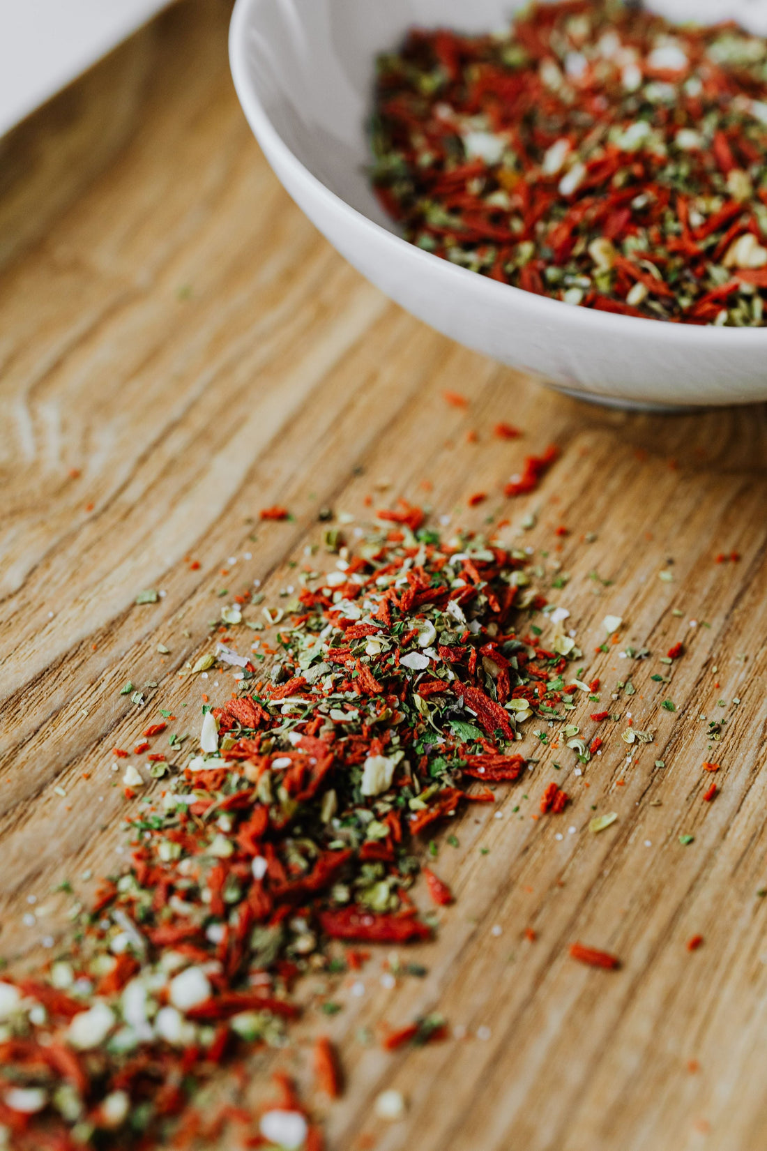 Herbes et épices pour aromatiser une salaison avant fumage à froid